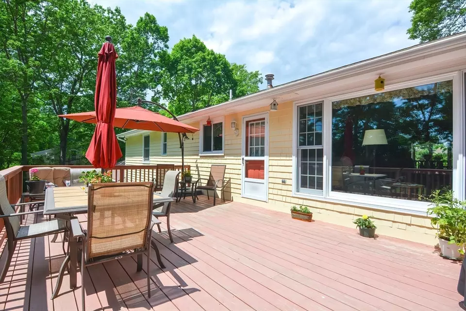 Exterior - 115 Highcrest Rd, Fall River, MA 02720 photo 4 of 14