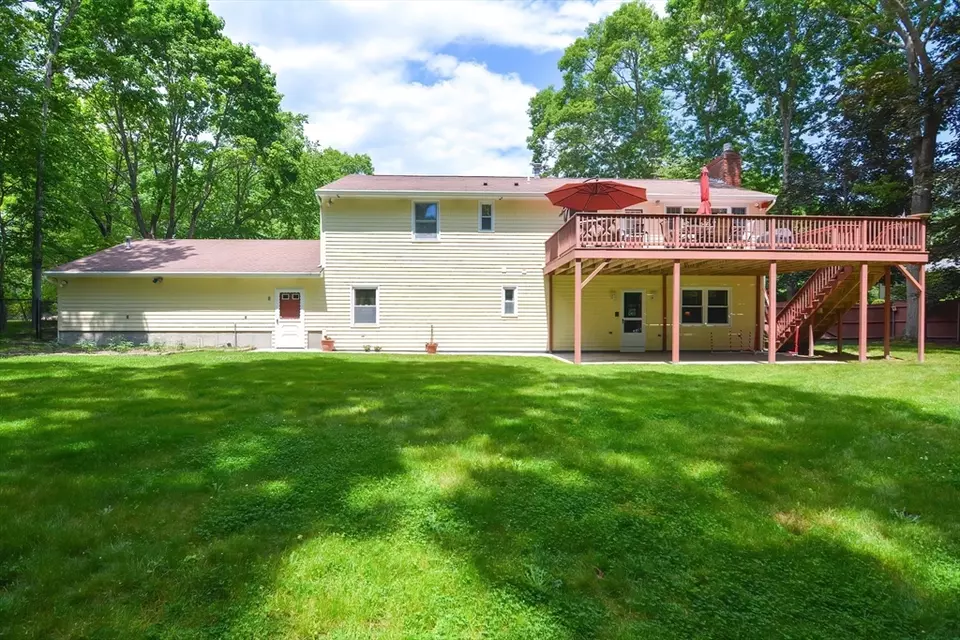 Exterior - 115 Highcrest Rd, Fall River, MA 02720 photo 6 of 14