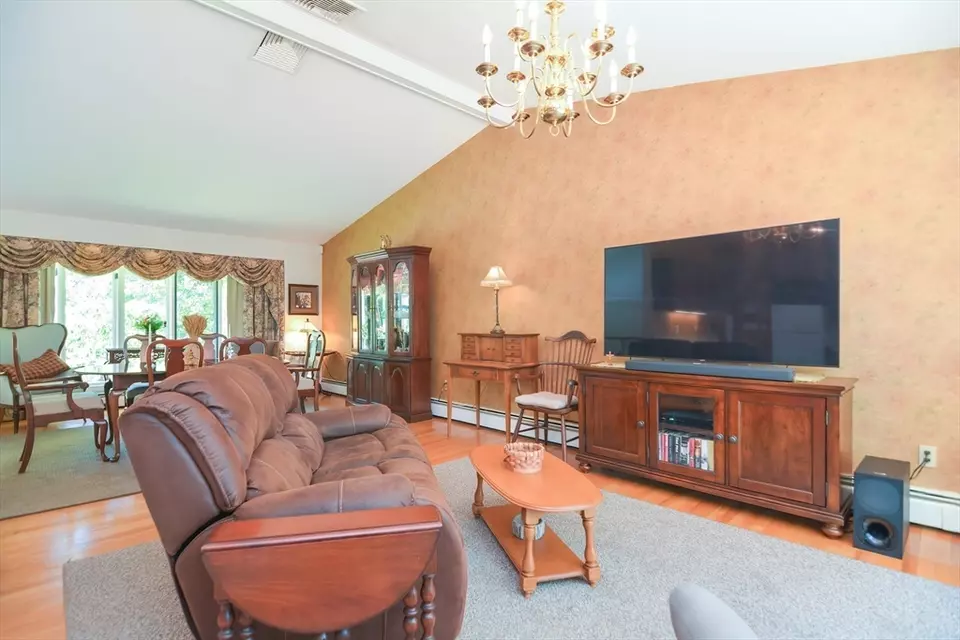 Living - 115 Highcrest Rd, Fall River, MA 02720 photo 2 of 6