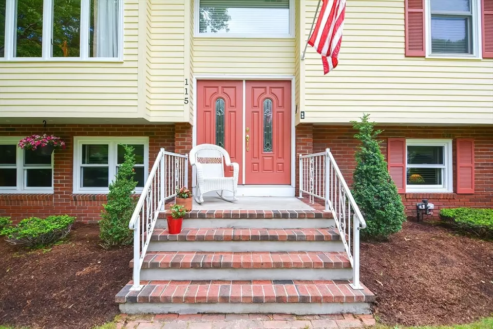 Exterior - 115 Highcrest Rd, Fall River, MA 02720 photo 2 of 14