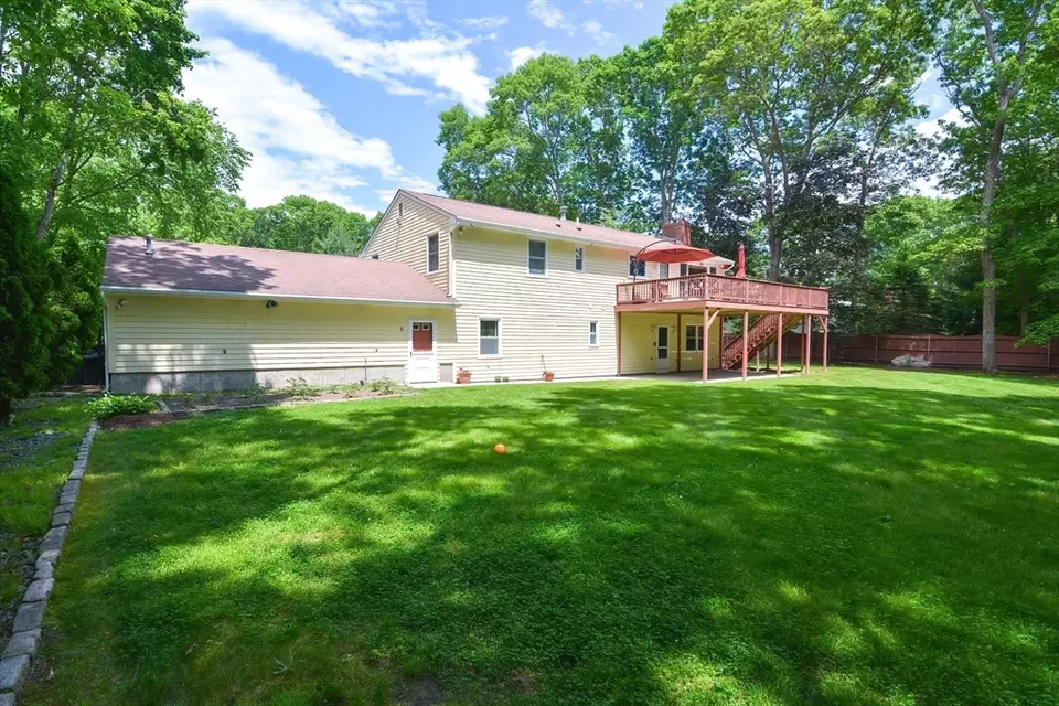 Exterior - 115 Highcrest Rd, Fall River, MA 02720 photo 11 of 14