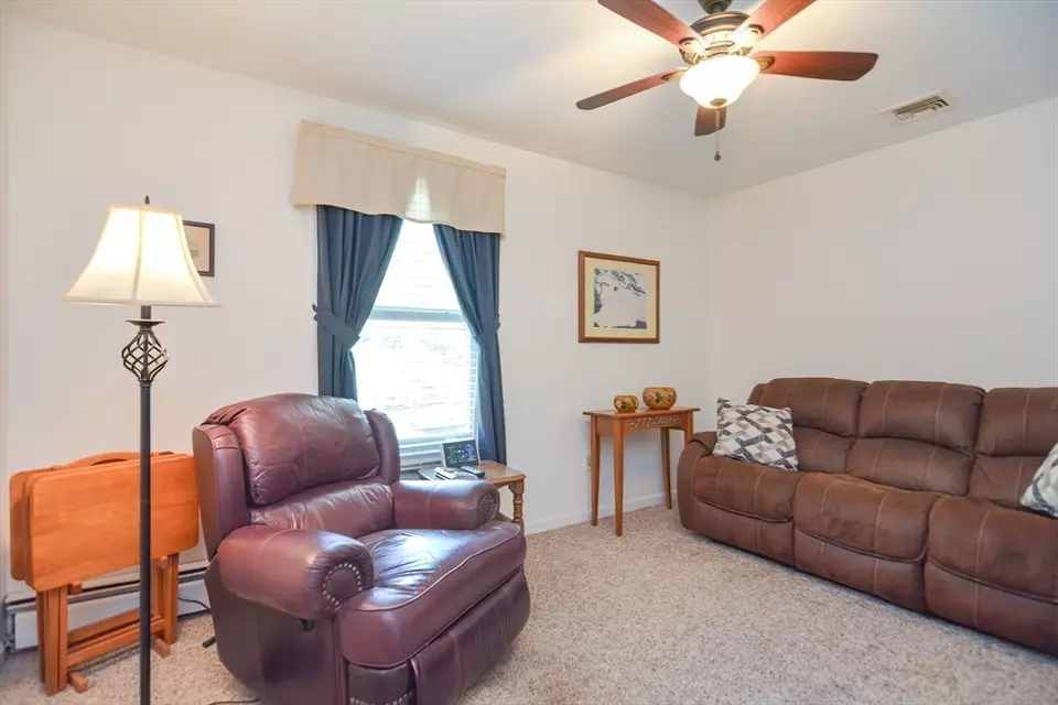 Living - 115 Highcrest Rd, Fall River, MA 02720 photo 4 of 6