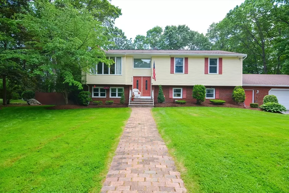 Exterior - 115 Highcrest Rd, Fall River, MA 02720 photo 14 of 14