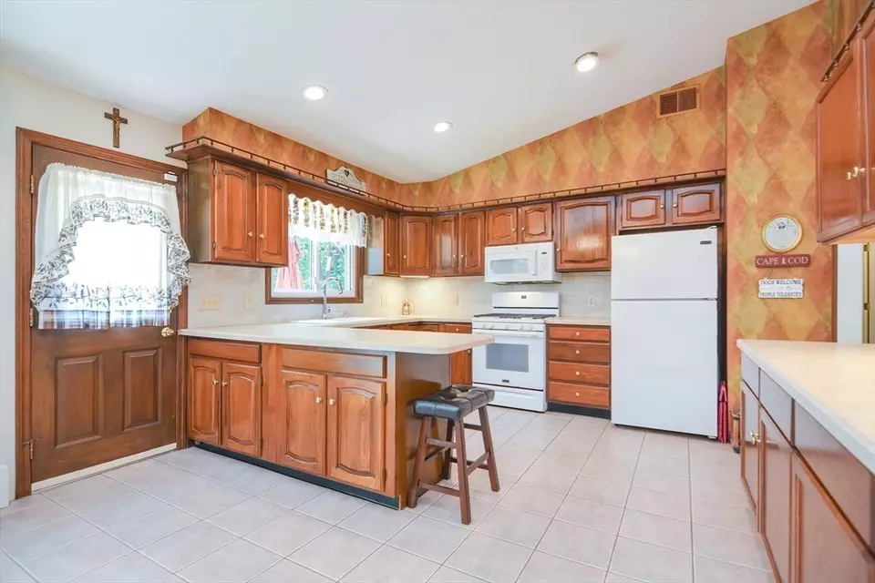 Kitchen - 115 Highcrest Rd, Fall River, MA 02720 photo 2 of 4