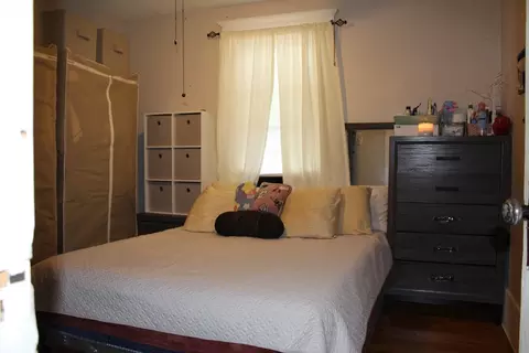 Bedroom - 79-81 Silver St, Springfield, MA 01107 photo 1 of 4