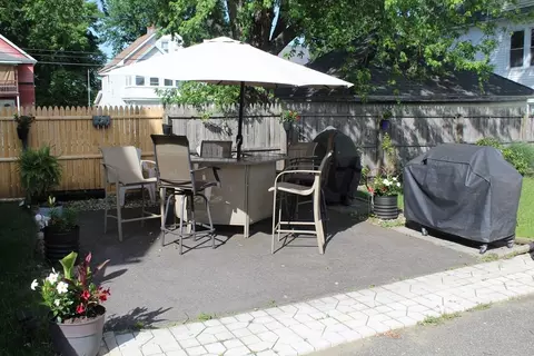 Exterior - 79-81 Silver St, Springfield, MA 01107 photo 3 of 4
