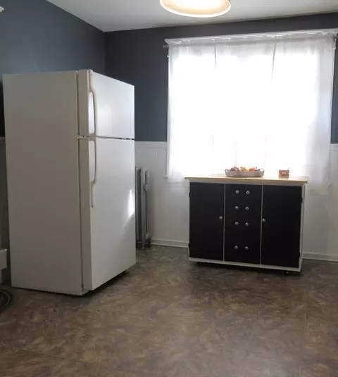 Kitchen - 79-81 Silver St, Springfield, MA 01107 photo 5 of 6