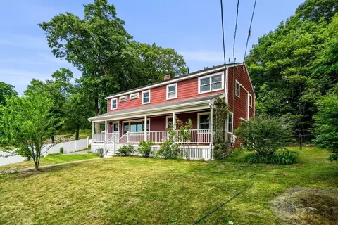 55 Robert Rd, Marblehead, MA 01945 photo 2