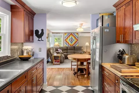 55 Robert Rd, Marblehead, MA 01945 photo 11