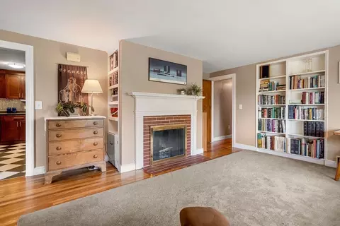 55 Robert Rd, Marblehead, MA 01945 photo 5