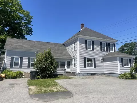 2020 Lakeview Ave, Dracut, MA 01826