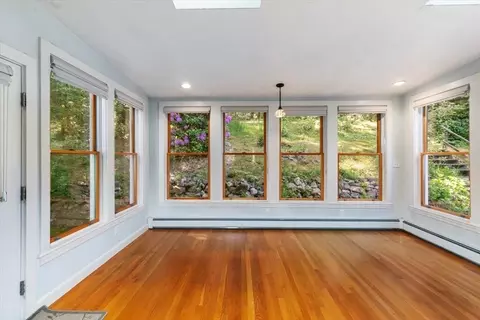 21 Summer Ave, Reading, MA 01867 photo 11