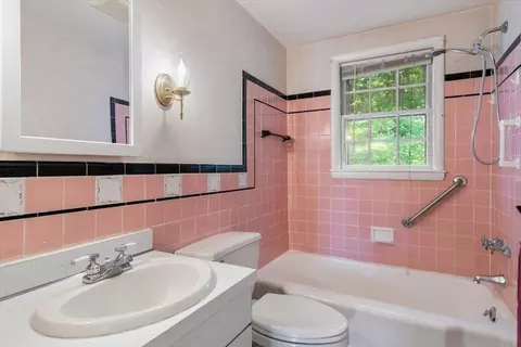 21 Summer Ave, Reading, MA 01867 photo 18