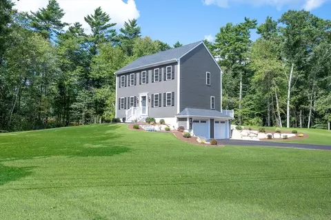 122 Tispaquin St, Middleboro, MA 02346