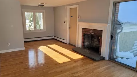 83 Pond View Dr, Barnstable, MA 02632 photo 5