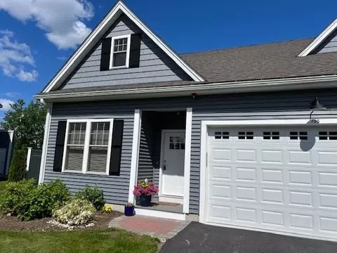 705 Southwood Ln #705, Clinton, MA 01510