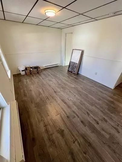 409 NE Main St, Douglas, MA 01516 photo 6