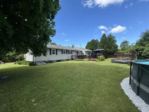 39 Washington Ave, Athol, MA 01331 photo 4