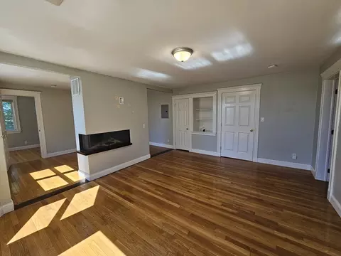 Living - 103 Summit Ave #2, Winthrop, MA 02152 photo 3 of 4