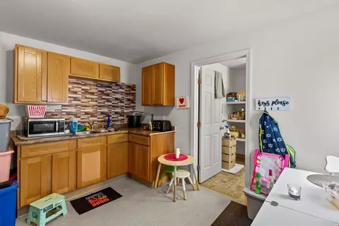 126 Earle St, Woonsocket, RI 02895 photo 18