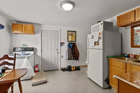 126 Earle St, Woonsocket, RI 02895 photo 27