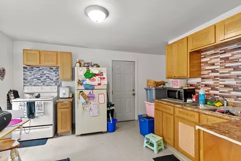 126 Earle St, Woonsocket, RI 02895 photo 17