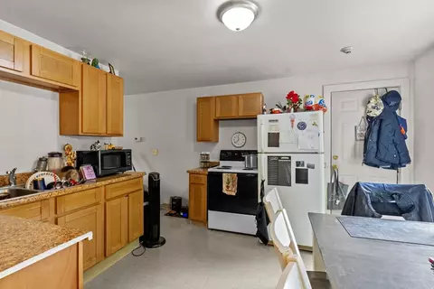 126 Earle St, Woonsocket, RI 02895 photo 19