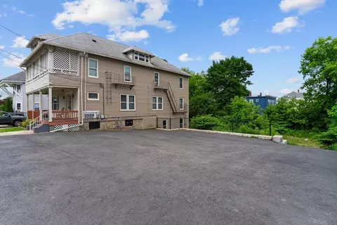 715-717 Park Ave, Woonsocket, RI 02895
