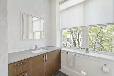 Bath - 232 Summit Ave #A5, Brookline, MA 02446 photo 4 of 4