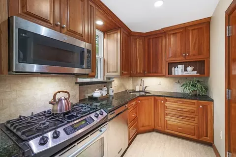 34 Garrison Rd #2, Brookline, MA 02445 photo 15