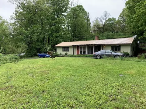 912 Creamery Rd, Ashfield, MA 01330