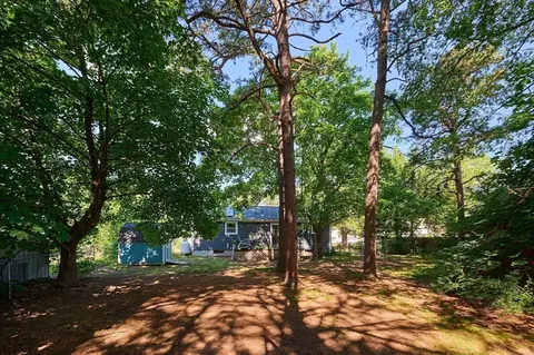 38 Peloquin Dr, Easthampton, MA 01027 photo 27