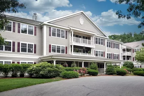 34 Meeting House Ln #207, Stow, MA 01775