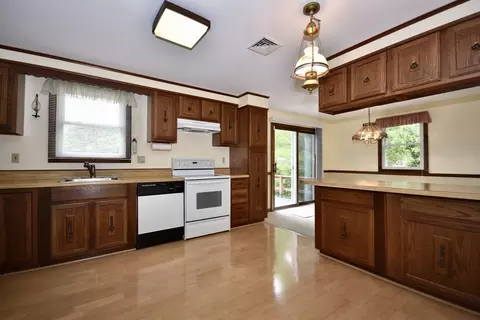 3 Catskill Rd, Bourne, MA 02532 photo 9