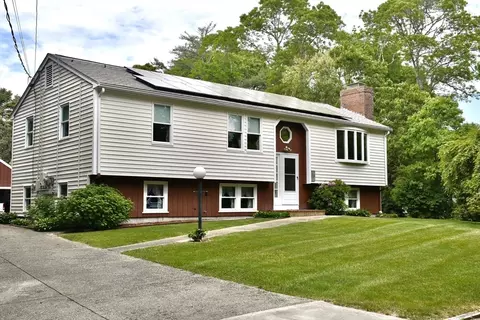 3 Catskill Rd, Bourne, MA 02532 photo 2