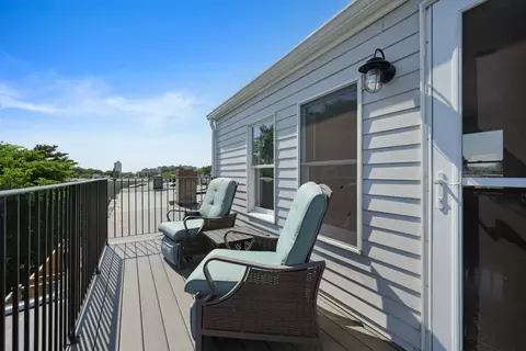 693 E 8th St #2, Boston, MA 02127 photo 40