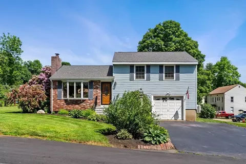 49 Adams St, Haverhill, MA 01830