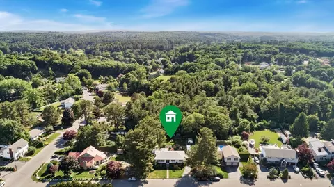View/Area - 6 Pine Tree Dr, Saugus, MA 01906 photo 2 of 4