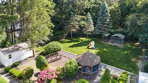 Exterior - 6 Pine Tree Dr, Saugus, MA 01906 photo 9 of 11