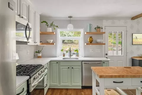 6 Hackensack Ter, Boston College, MA 02467 photo 12
