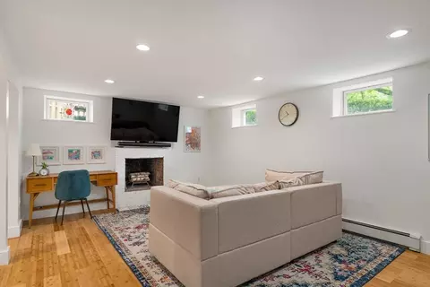 6 Hackensack Ter, Boston College, MA 02467 photo 21