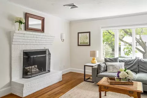 6 Hackensack Ter, Boston College, MA 02467 photo 4