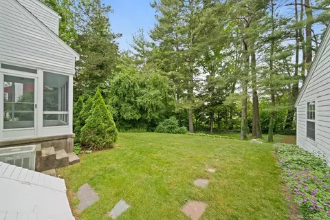 5 Cedar Dr, Canton, MA 02021 photo 4