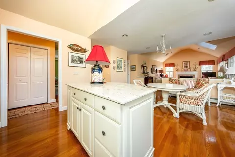 122 Falling Leaf Ln, Barnstable, MA 02655 photo 9