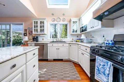 122 Falling Leaf Ln, Barnstable, MA 02655 photo 8