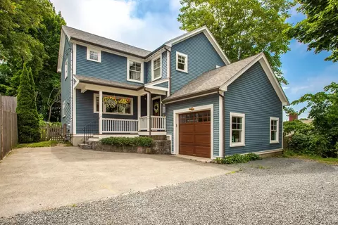 6 Rowland Ct, Marblehead, MA 01945