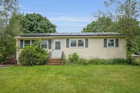 26 Old Farm Rd, Spencer, MA 01562