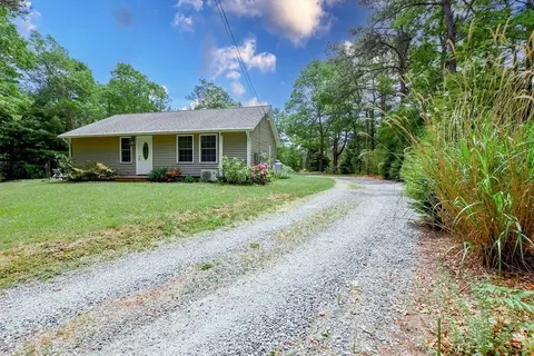 486 Ship Pond Rd, Plymouth, MA 02360
