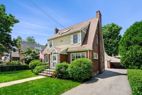 137 Atlantic Ave, Marblehead, MA 01945 photo 3