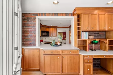 137 Atlantic Ave, Marblehead, MA 01945 photo 11
